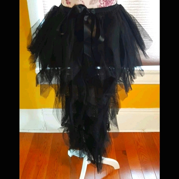 Black tool hi-low skirt O/S - Picture 3 of 3